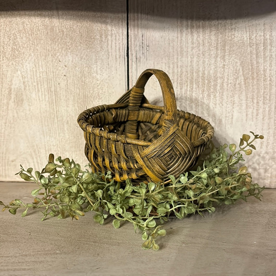 6 Inch Egg Basket